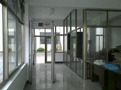 金屬探測門實際構成的特點是什么？